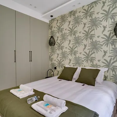 Appartamento 190 Fontaine - Superb In Paris.